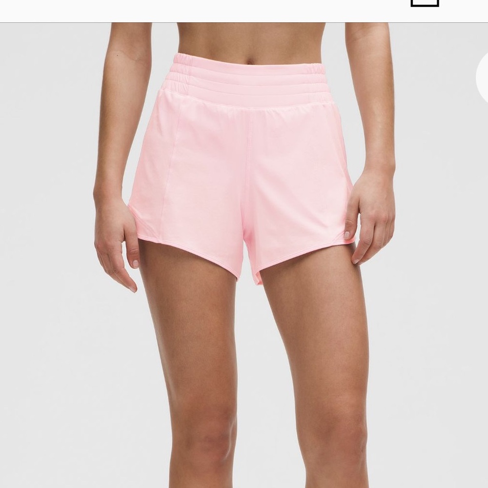 Lulu Lemon Hotty Hot High Rise 4 in Lined Short